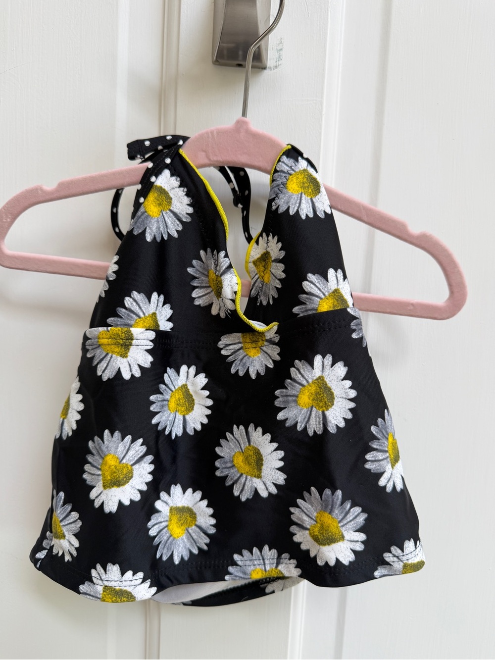 NWOT Wave Zone XS 4 5 Girls Black White Yellow Daisy Halter Swim Bikini Top